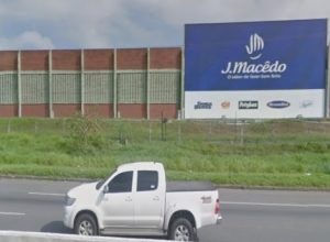J.MacC3AAdo.jpg