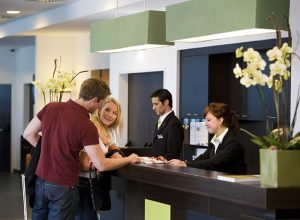 curso-de-recepcionista-de-hotel.jpg